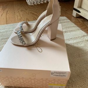 Jewel Badgley Mischka shoes